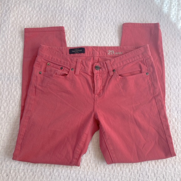 J Crew dark pink matchstick ankle crop jeans size 29